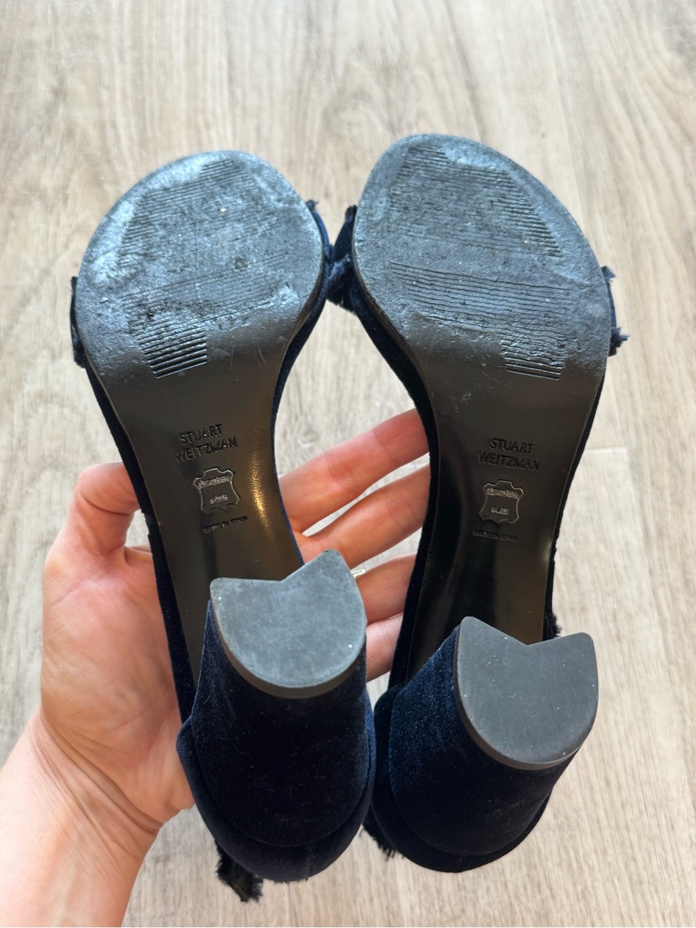 Stuart Weizmann Navy Frayed Velvet Block Heel Sandal Size 8 EUC - Picture 7 of 9
